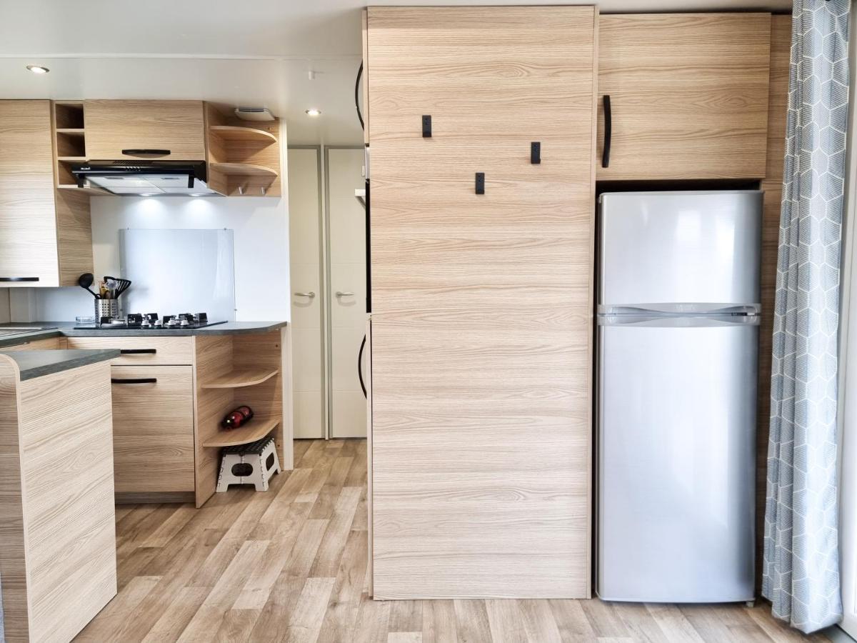 אוסטקאפלה Prachtig Chalet Ok50 D12 Op Familiecamping מראה חיצוני תמונה