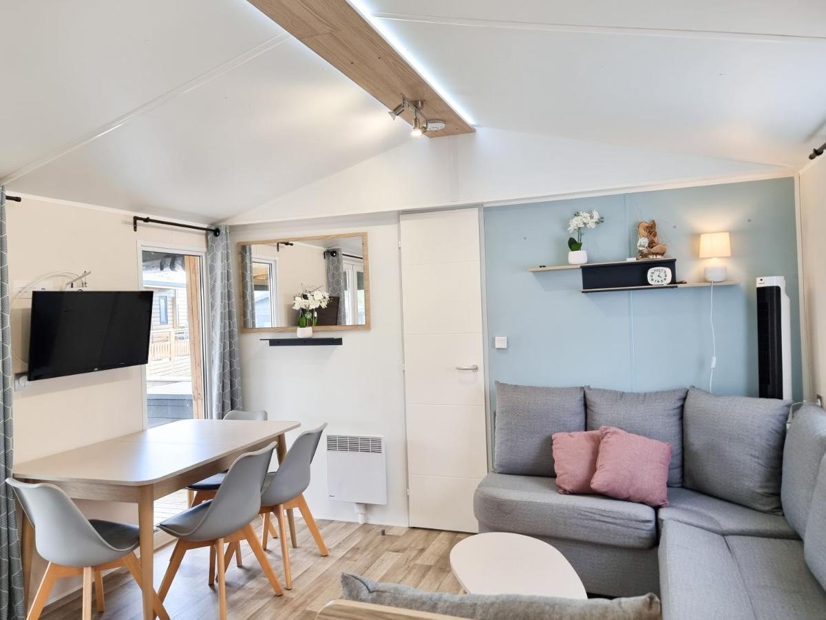 אוסטקאפלה Prachtig Chalet Ok50 D12 Op Familiecamping מראה חיצוני תמונה